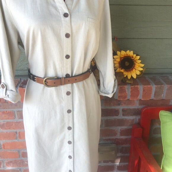 Dockers Leather Belt Contemporary Red, Blue, Tan and Saddle Brown Belt - Picture 3 of 11